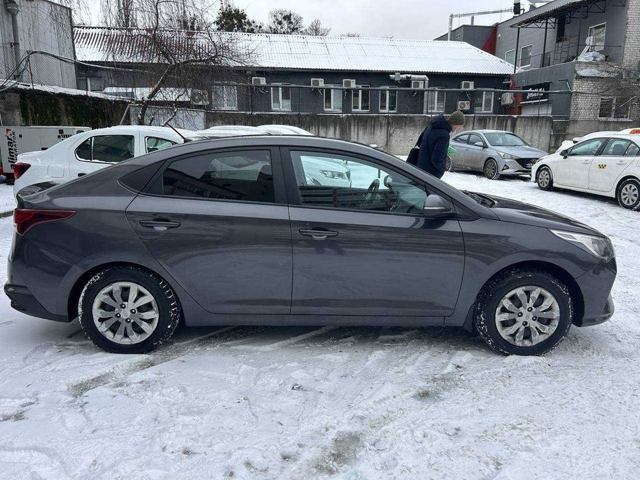 Hyundai Accent 2021 року