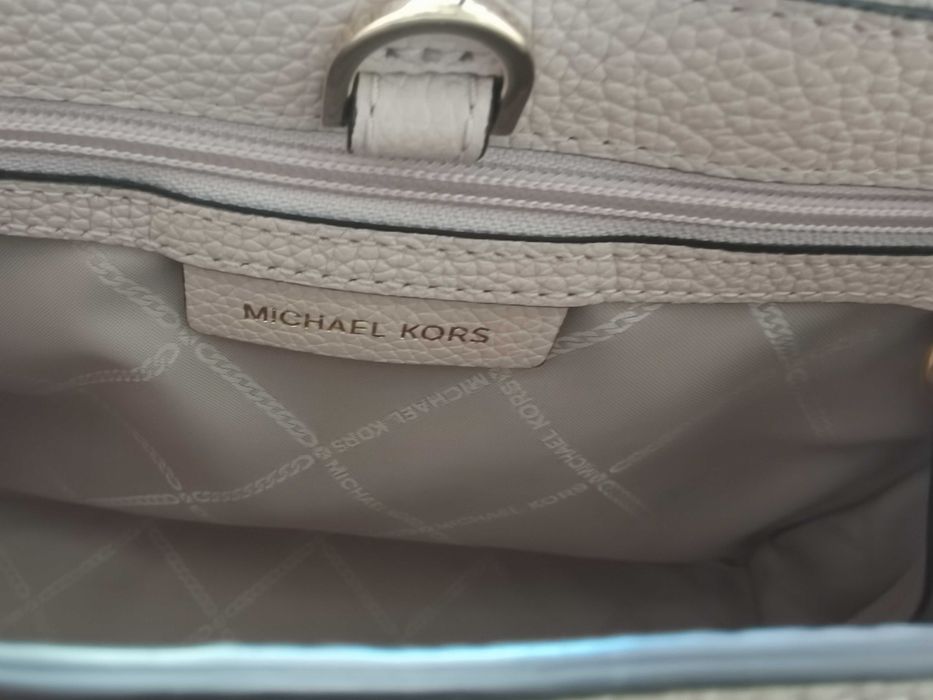 Mala Michael Kors