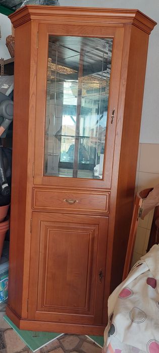 movel de canto  em madeira