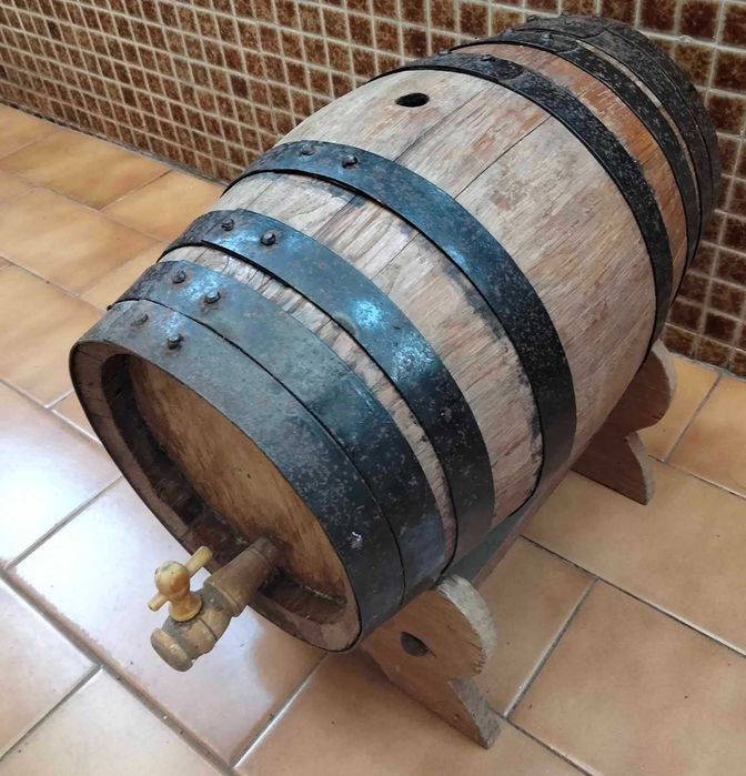 Pipos Em Madeira