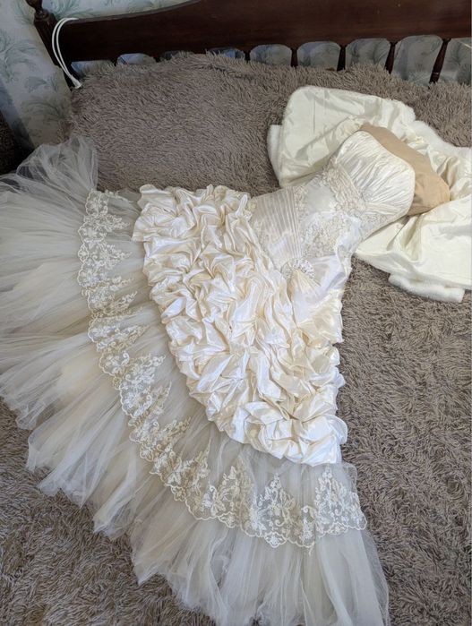 Плаття весільне