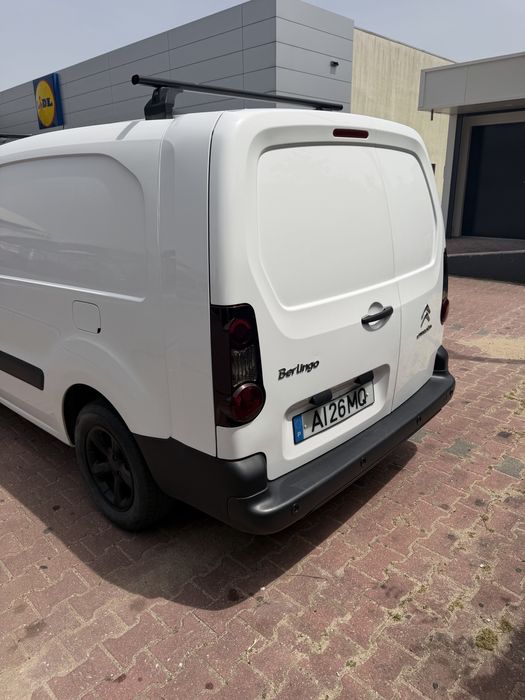 Carrinha Berlingo maxi em muito bom estado 3 lugares