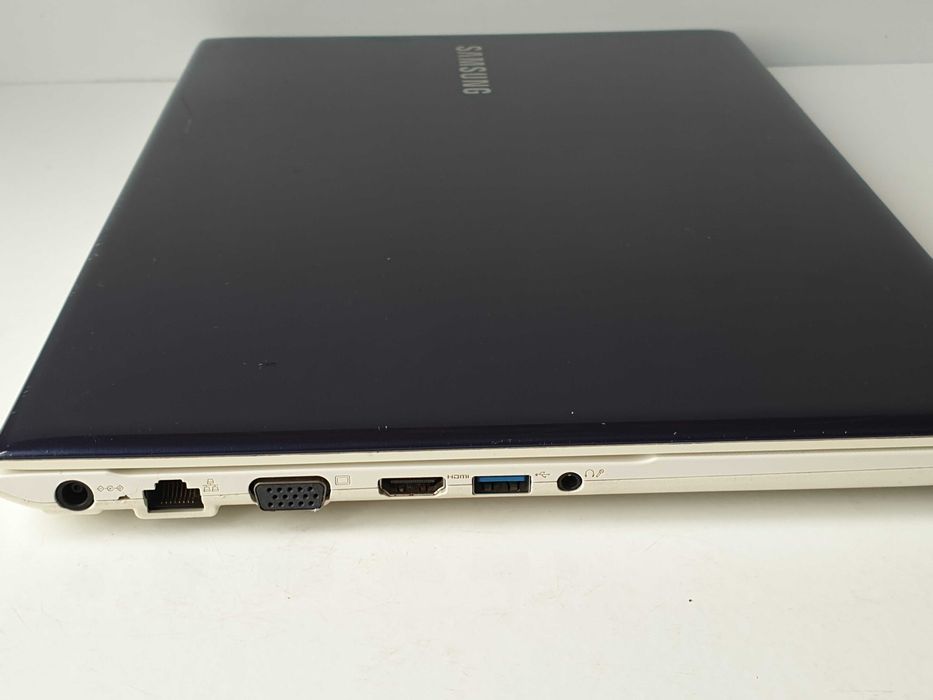 ноутбук Samsung 370R 6GB 500GB  Intel Core i3-3110M NP370R5E-A05UK