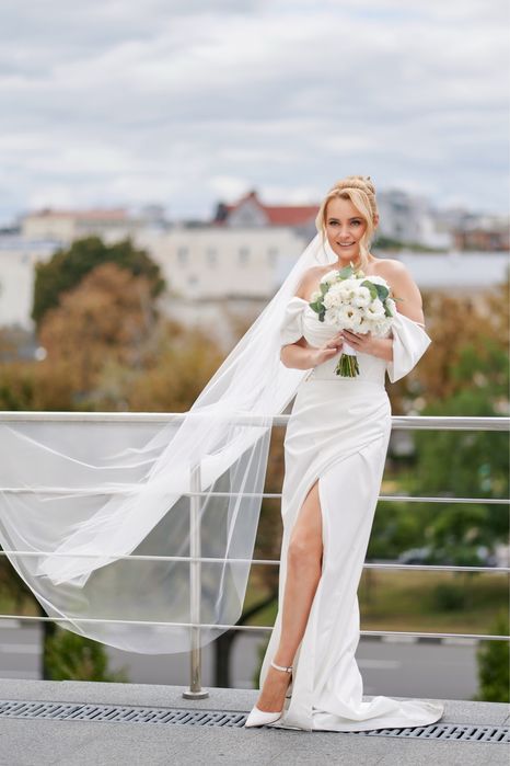 Весільна сукня (вечірня сукня)