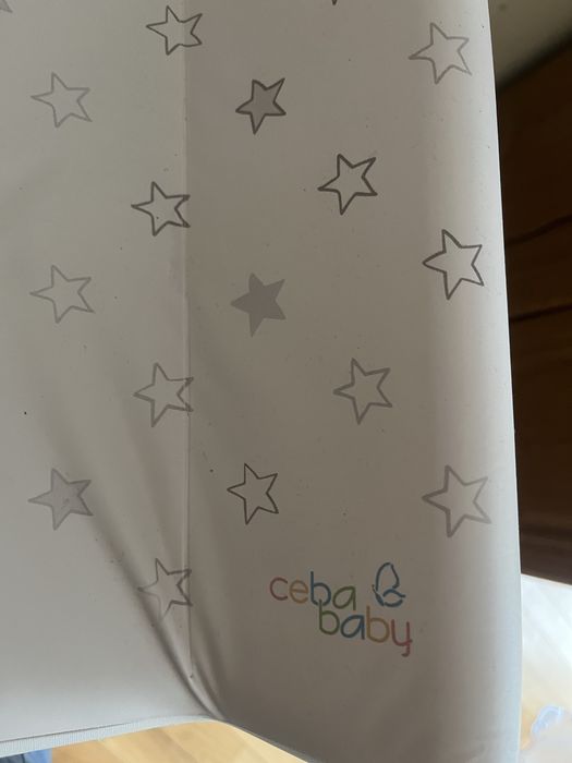 Пеленальна дошка