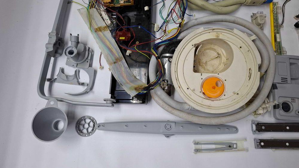 Whirlpool ADG 6240/1 FD na części