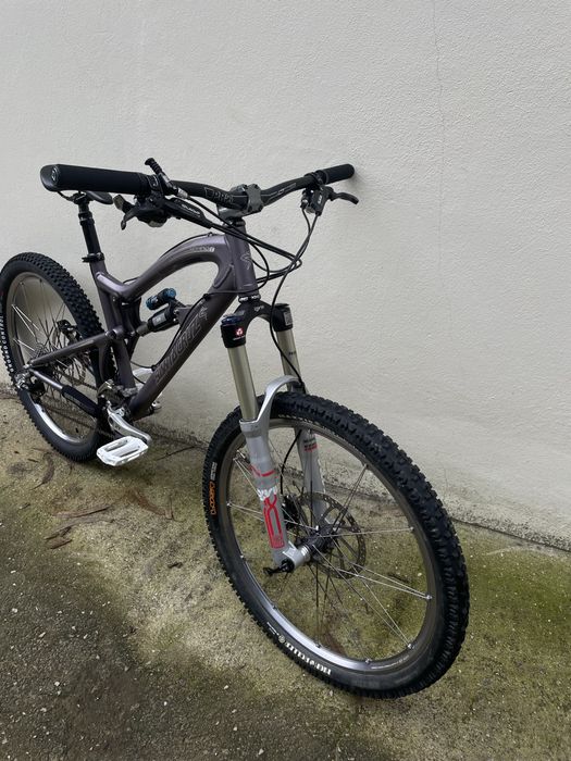 Santa Cruz Nomad componentes de topo