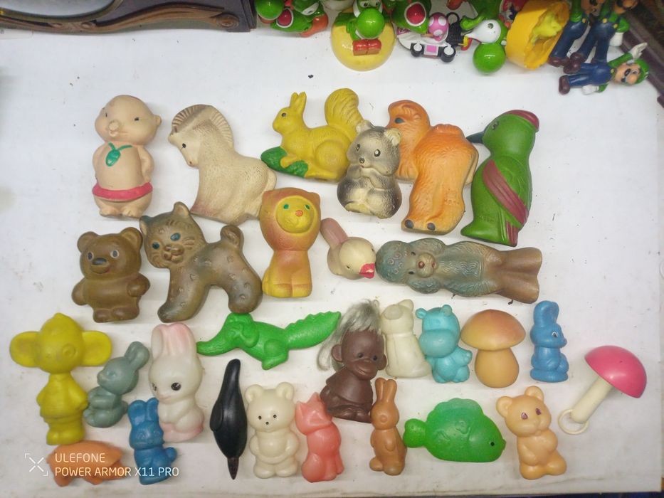 Солдатики пластмасові