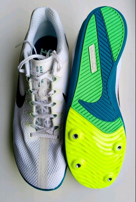 Шиповки Nike для бега на средние и длинные дистанции