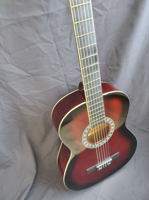 классическая гитара 4/4 нейлон