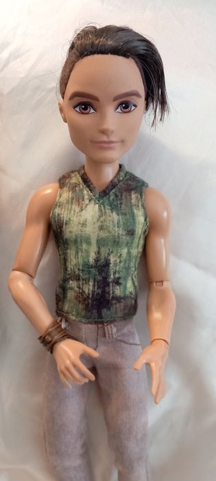 Boneca Barbie e um Ken