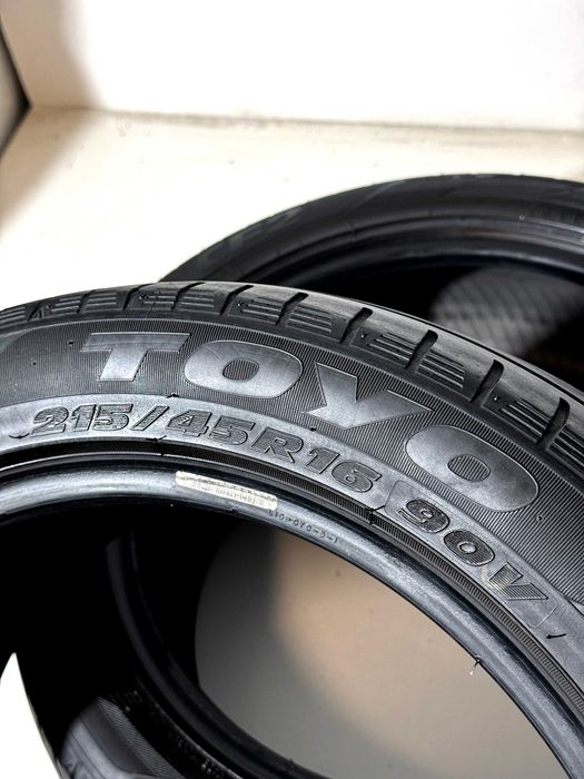 Pneus Toyo Proxes CF2 - 215/45/16 - Como NOVOS