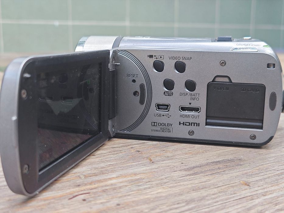 Камера Canon LEGRIA HFR 205