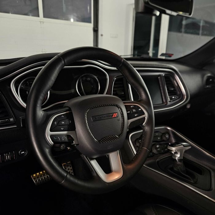 Dodge Challenger SXT Plus