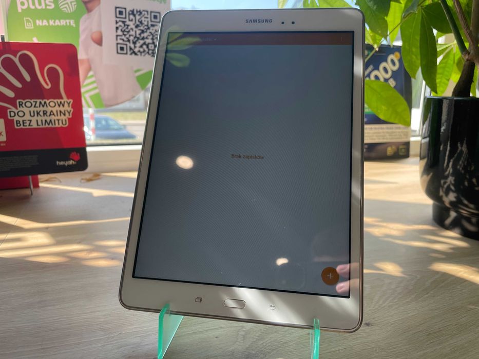 Tablet Samsung Galaxy Tab A 9,7 "/ 16 GB / 1,5 GB RAM + GW 3 msc