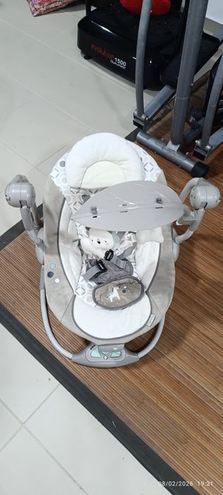 Baloiço de bebê usado