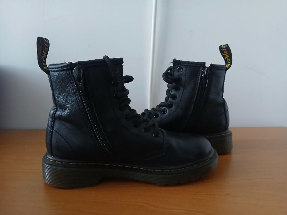 Шкіряні чоботи фірми Dr.Martins оригінальні детячі
