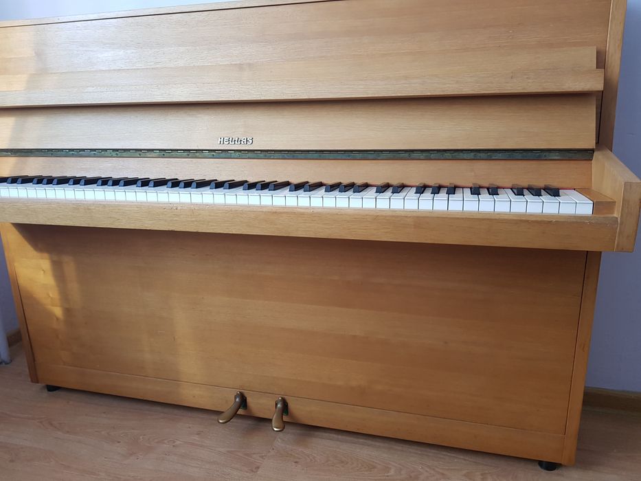 Sprzdam pianino HELLAS w bardzo dobrym stanie