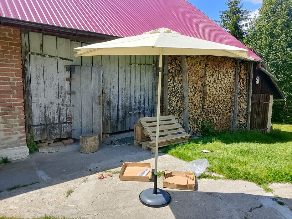 Sprzedam nowy parasol handlowy lub do ogrodu