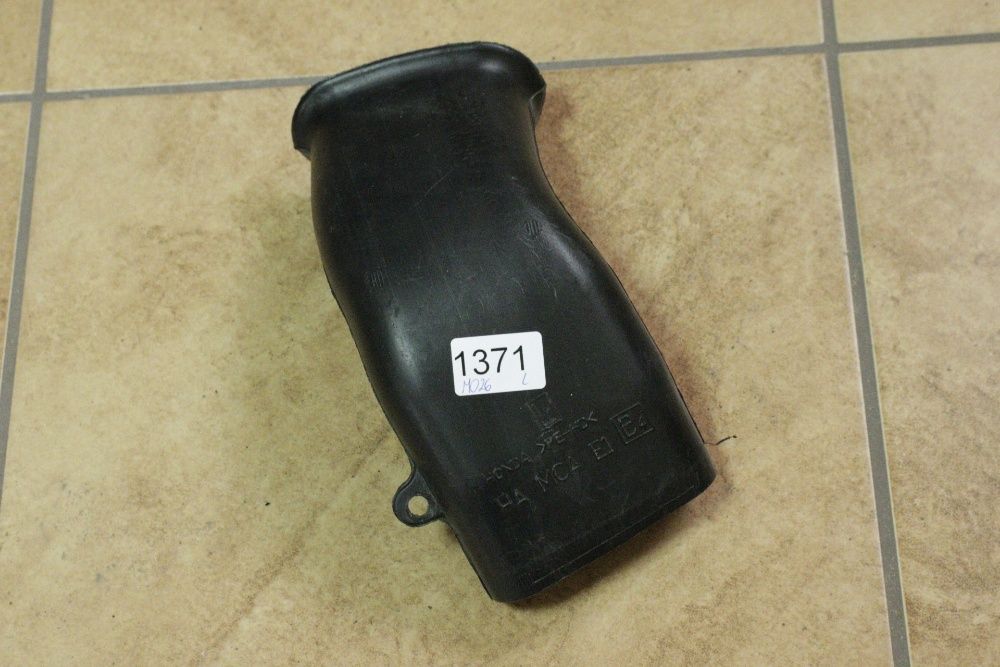 1371 Dolot powietrza do filtra Lewy Honda Goldwing GL 1800