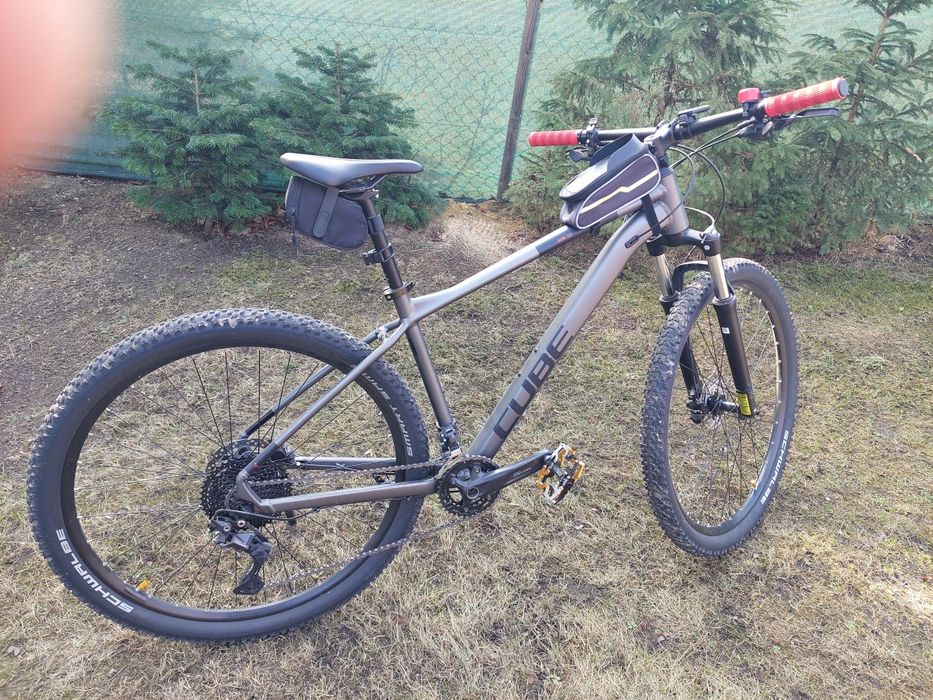 Rower Cube M koło 29