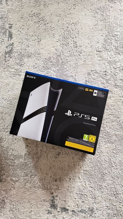 Consola PS5 Pro (2 TB - Branco)