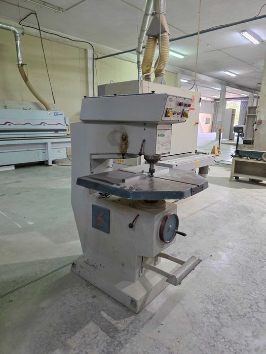Armazém 1200m2 alugar com máquinas mobiliário