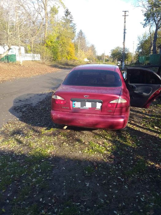Розбирається daewoo sens 1.3 газ бензин
