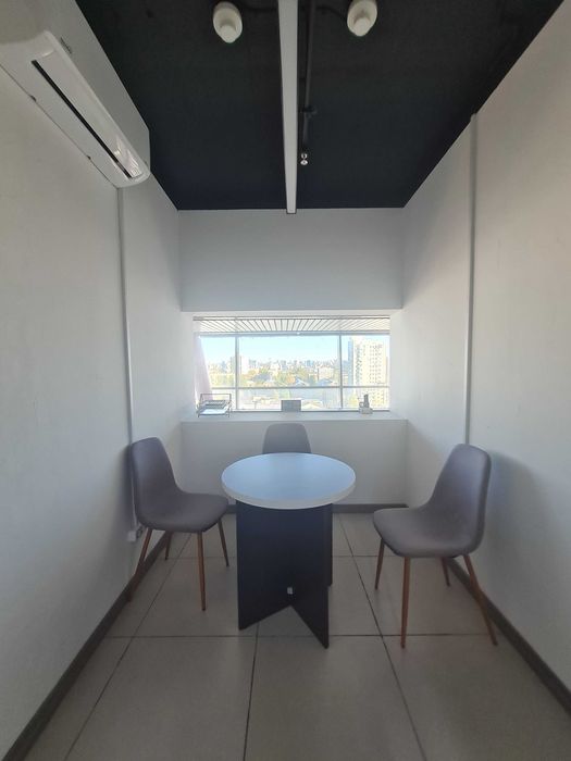 Офіс з генератором, 800 м2, М. Шулявська, ТРЦ Соsmo Multimall. Власник