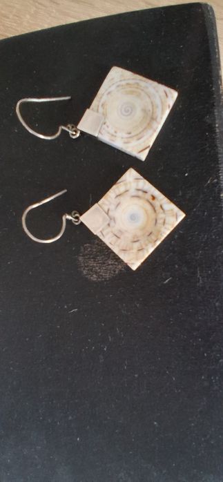 APART etniczne kolczyki srebrne z naturalnym kamieniem ekri.