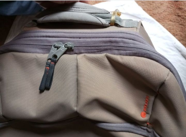 Чемодан дорожный Delsey 60/42/22см Франция