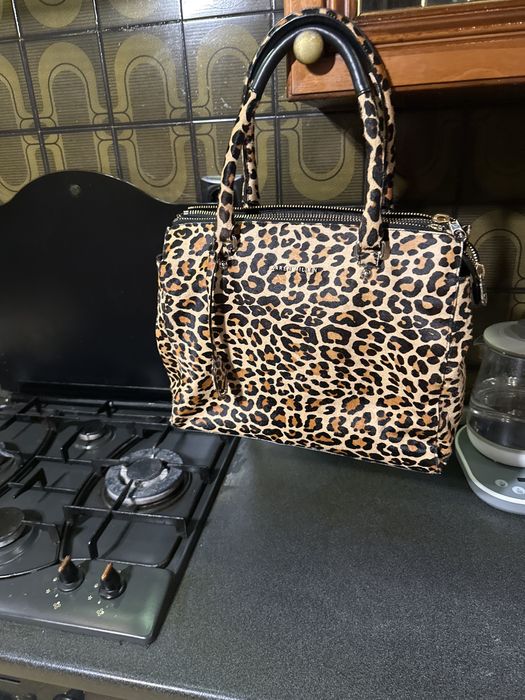 Кожанная сумка Каren Millen,Италия,в гикарном леопардовом принте