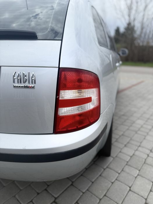 Продам шкоду фабію 1.4 MPI бензин