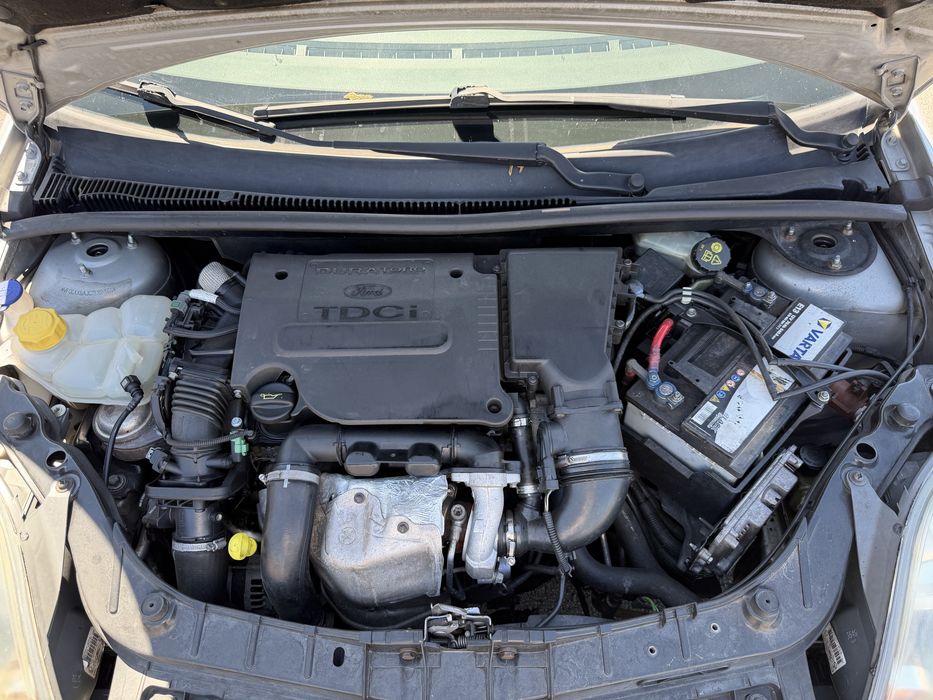 Ford fiesta 1.6 90cv sport van