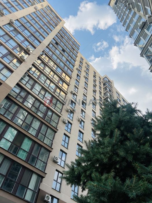 700$/м2  Продаж квартири 70,5м2 в ЖК Best House (ЖК Кращий будинок).