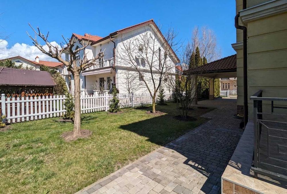 Приватний будинок 280 м² у КМ «Аріадна» | 10 соток | охорона | автономність АП