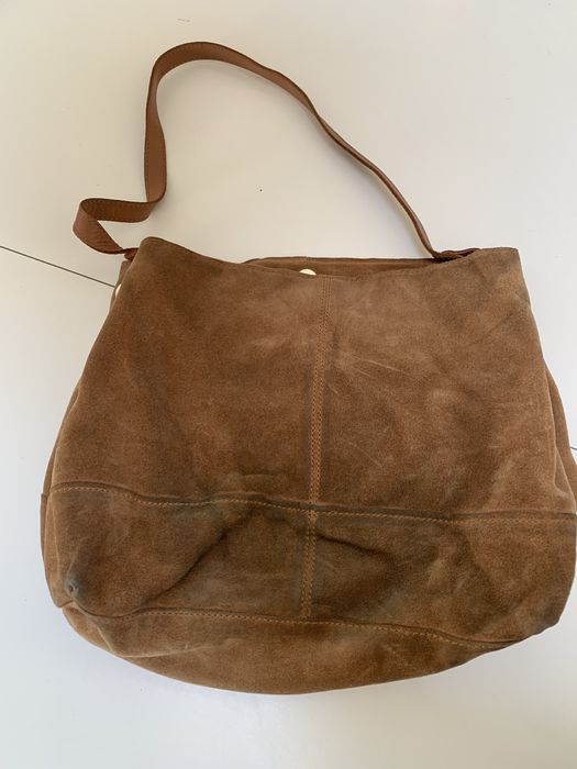 Mala em pele castanha