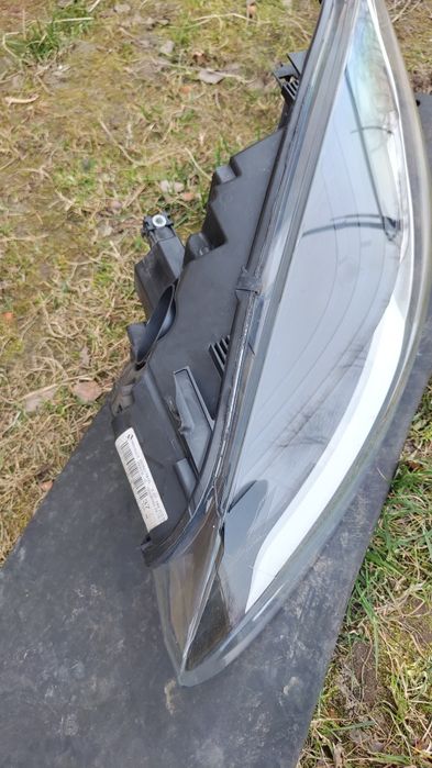 Lampy przednie Megane 3 lift wersja GT 2015 rok