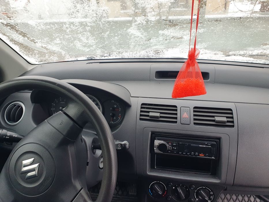 Suzuki Swift 2010r 1,3b