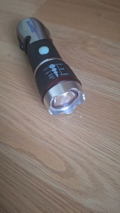 ЛЕД ліхтар, фонарик  мультитул