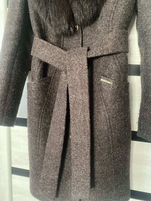 Демісезонне/осіннє/зимове жіноче пальто 44 (М) розміру