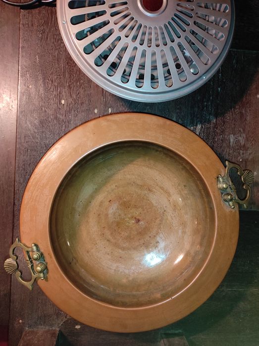 Braseiro em cobre, com pegas em bronze + braseiro eléctrica.