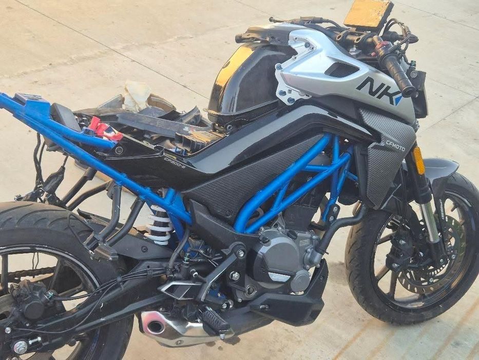 Продам або обміняю cfmoto300 nk 2025 пробіг 7000 км мотор-рама-вилка-та внутрішні деталі цілі й в хорошому стані