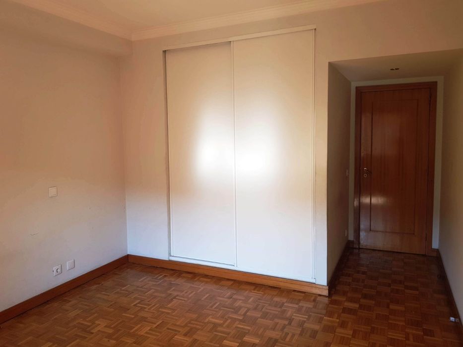 Arrenda-se apartamento t2