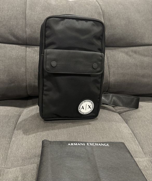 Рюкзак через плече Armani Exchange