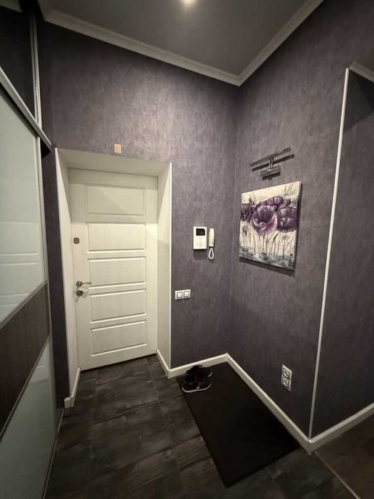 Продаж 2 кім. квартири. 71 м2. Індив. опал. Новобуд. Поділ. №11106