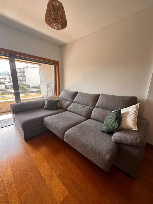 Sofá cinza c/ chaise longe  OK SOFAS
