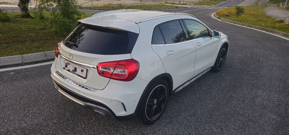 Mercedes-Benz GLA 200 — fotografia 4