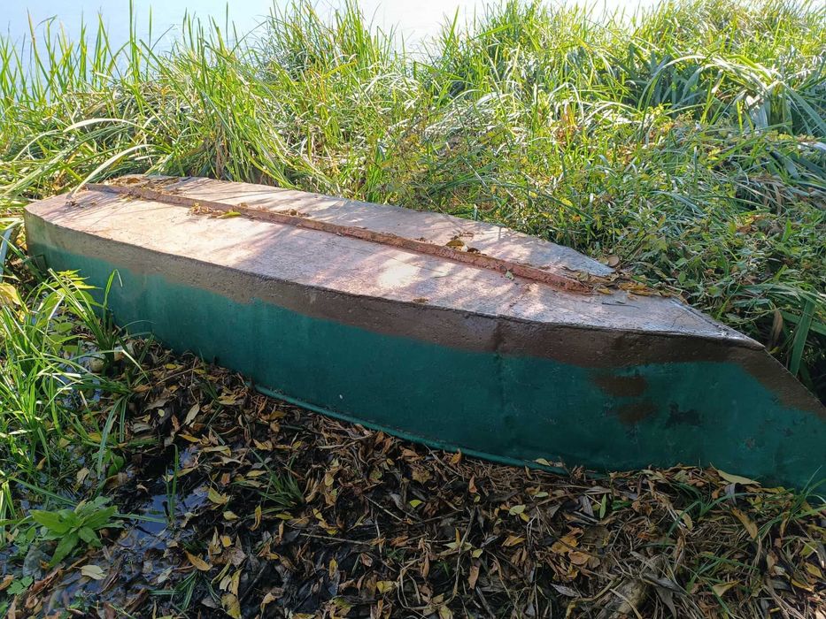 Продам металевий човен