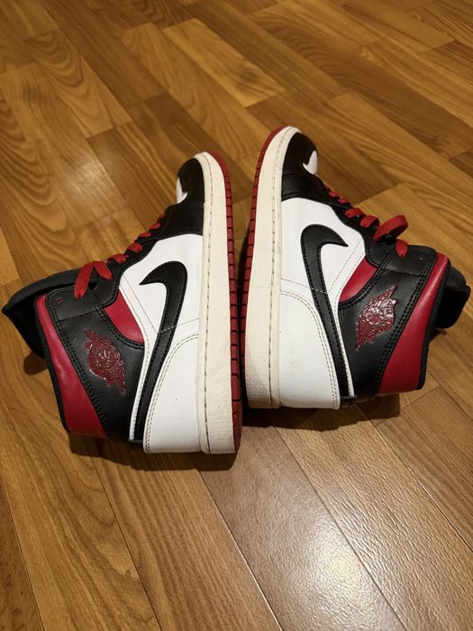 Кросівки Nike air jordan 1 mid  оригінал